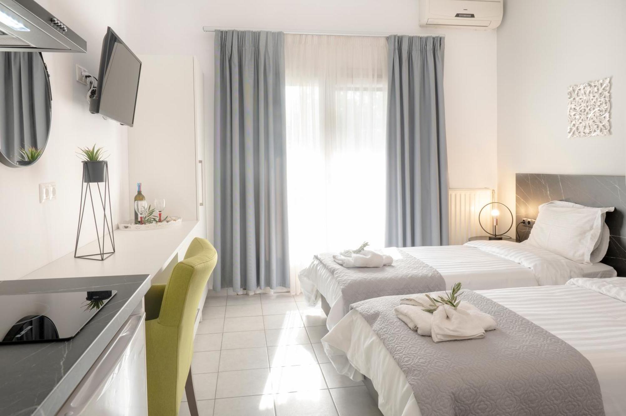 Hotel Papanikolaou Ierissos Exterior photo